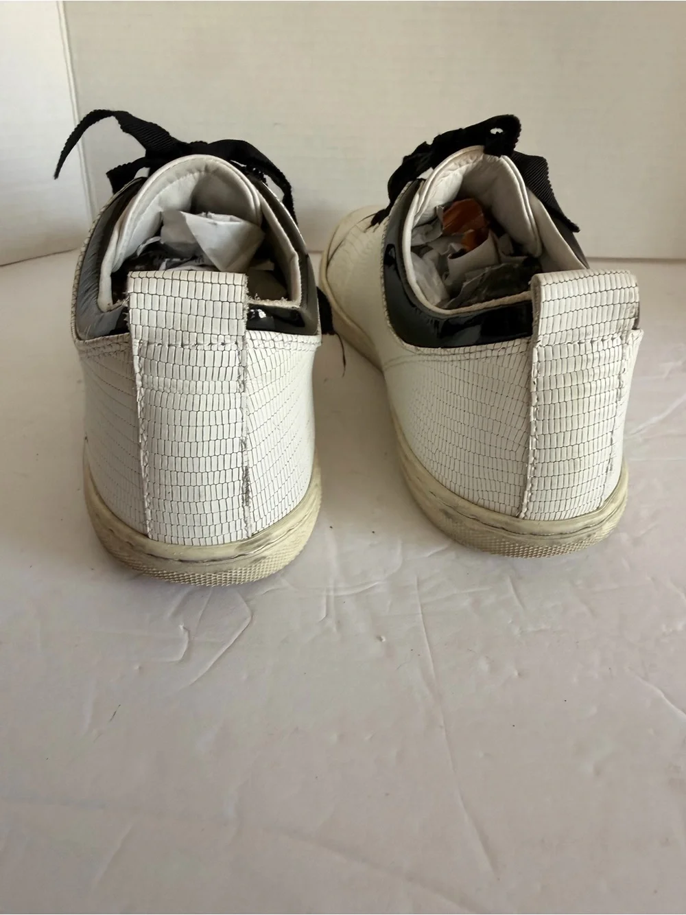 Lanvin White and Black Low-Top Leather Sneakers